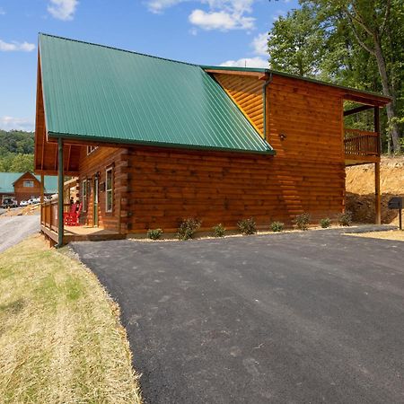 The 3 Bears Is A Newly Built 3 Bedroom Cabin Only 3 Minutes From The Parkway! 鸽子谷 外观 照片